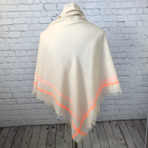 Versatile Blanket Scarf - Picture 5 of 8